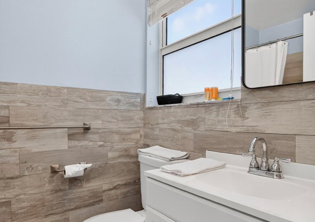 Photo of Bathroom in Lauderdale-by-the-Sea