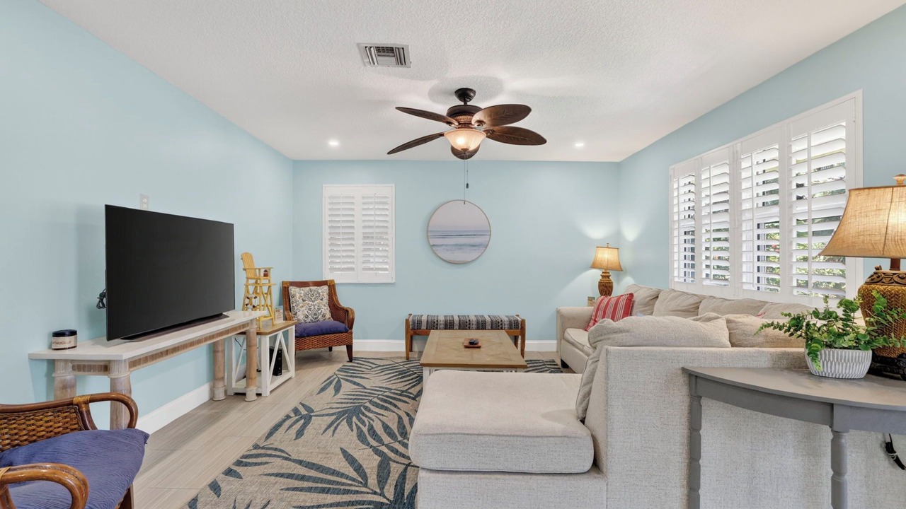 Photo of Bedroom in Lauderdale-by-the-Sea