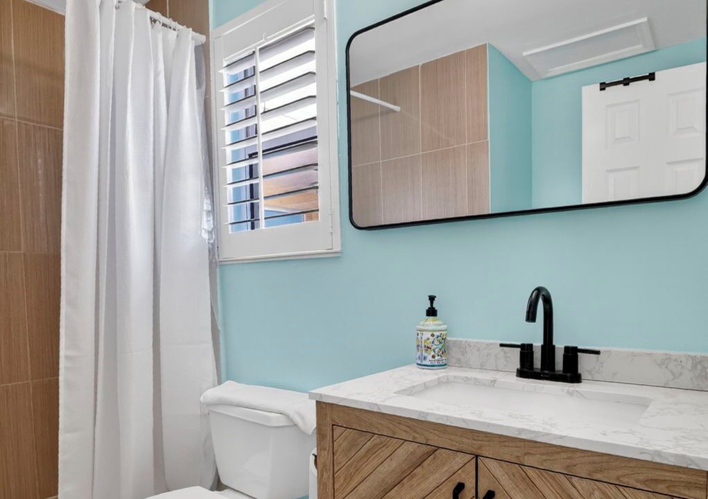 Photo of Bathroom in Lauderdale-by-the-Sea