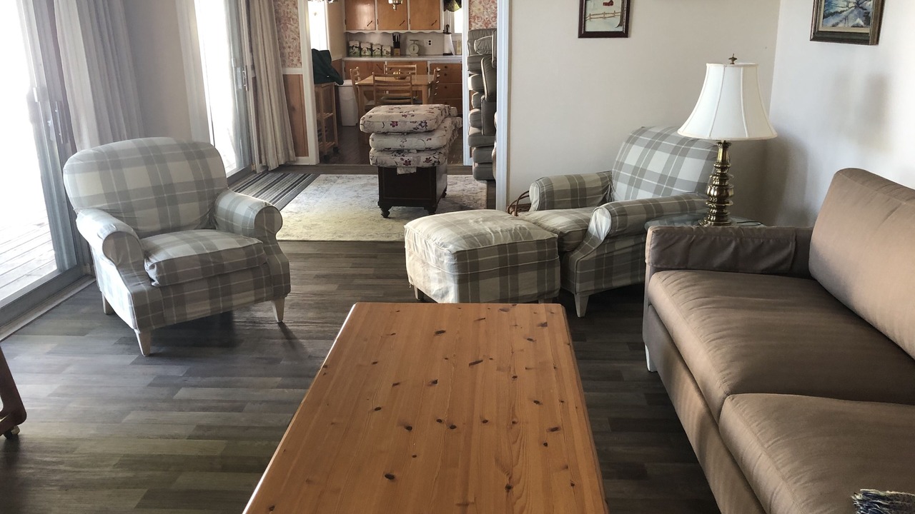 Photo of Livingroom in Northville