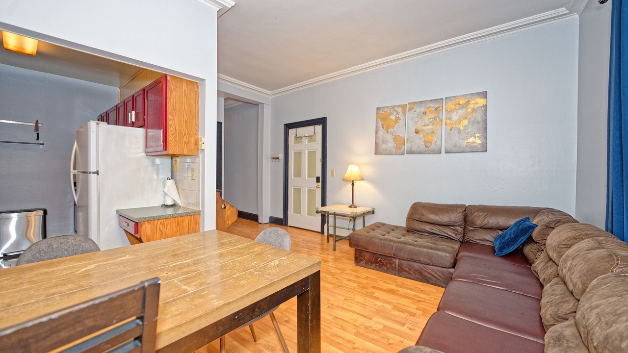 Photo of Livingroom in Downtown Albany