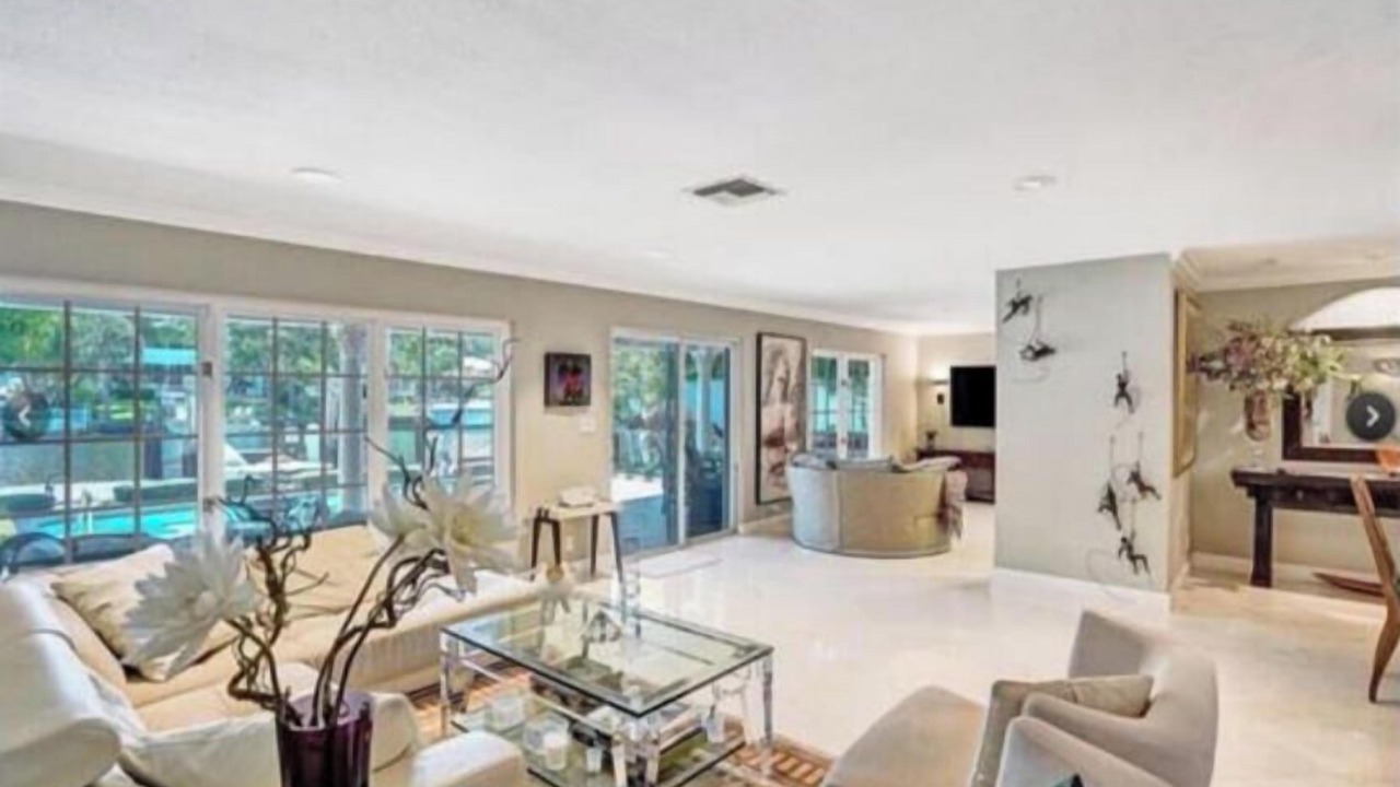Photo of Livingroom in Hendricks and Venice Isles
