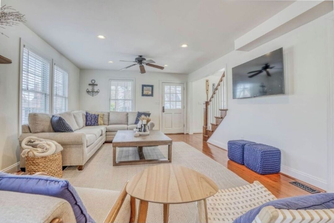 Photo of Livingroom in Murray Hill