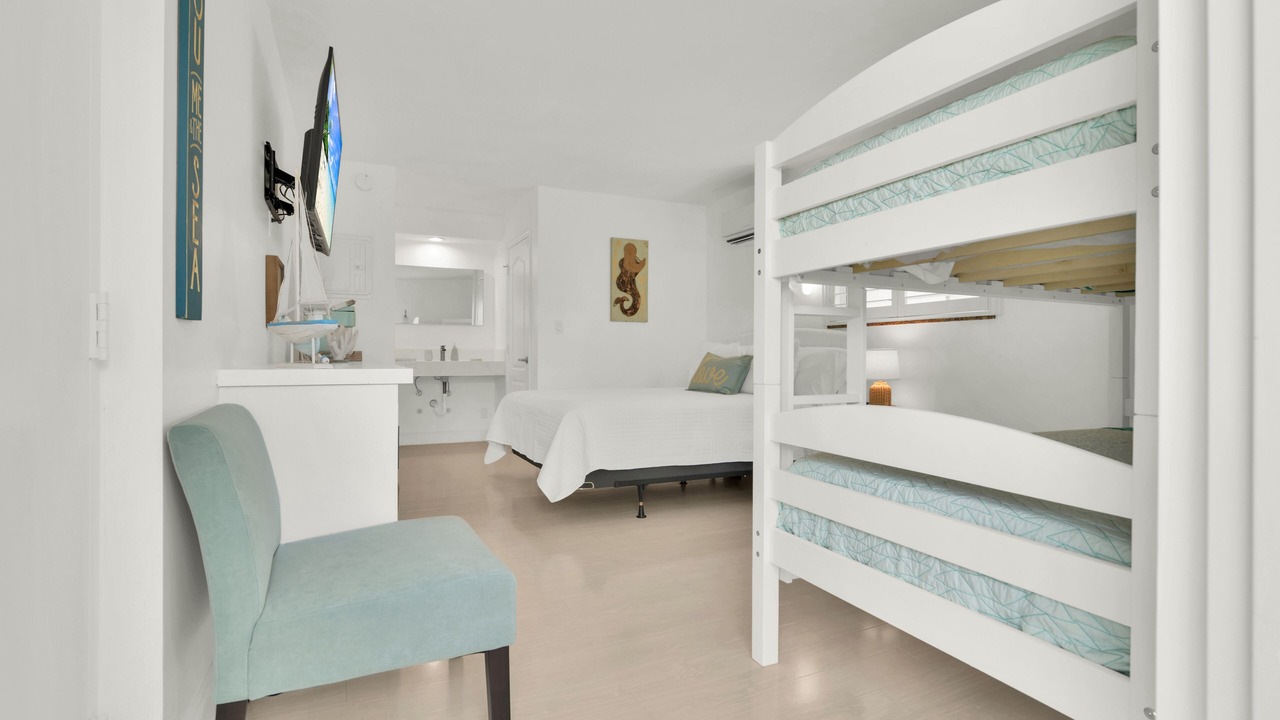 Photo of Bedroom in Deerfield Beach