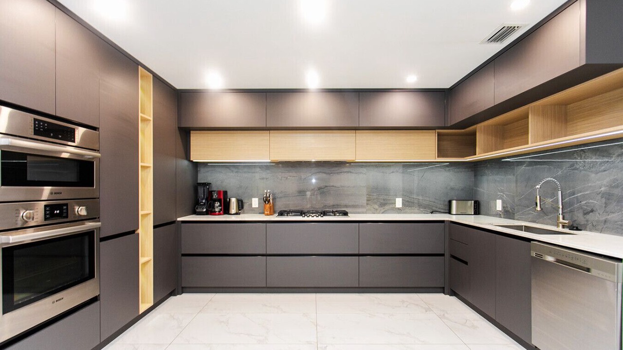 Photo of Kitchen in Hollywood Lakes