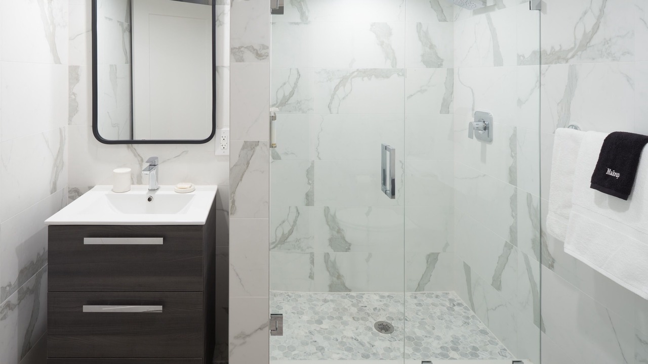 Photo of Bathroom in Hillsboro Beach