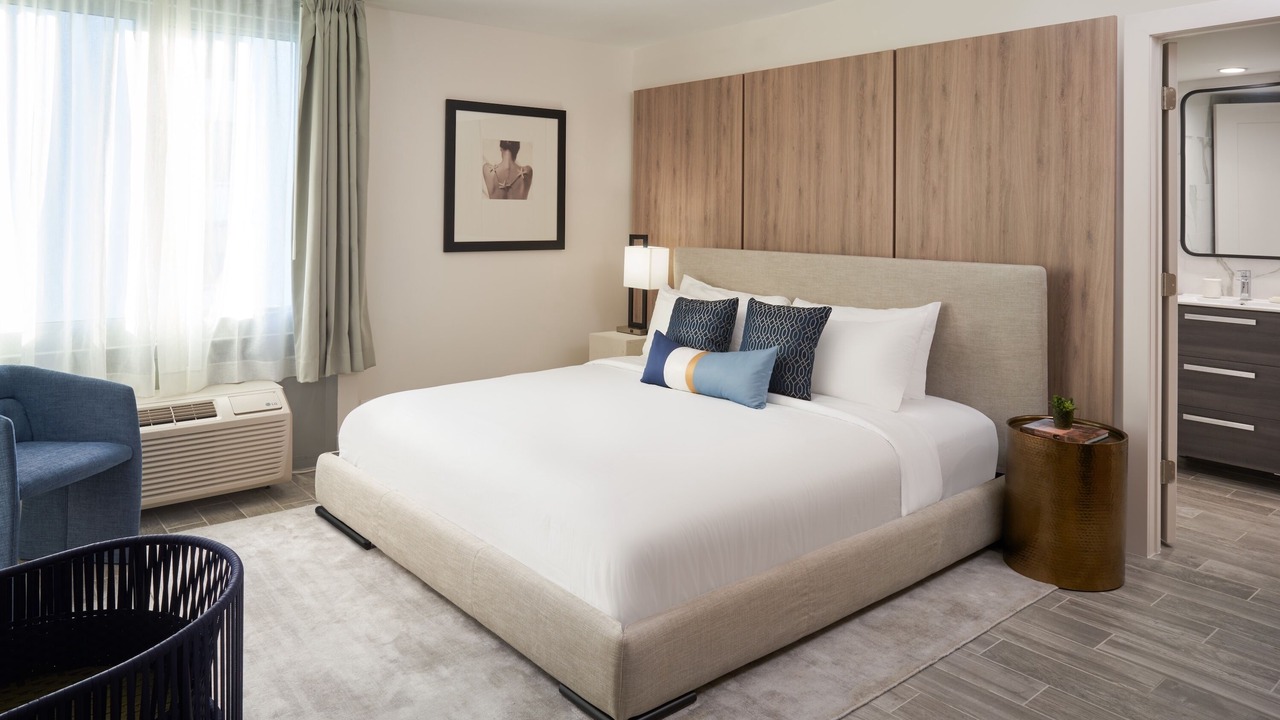 Photo of Bedroom in Hillsboro Beach