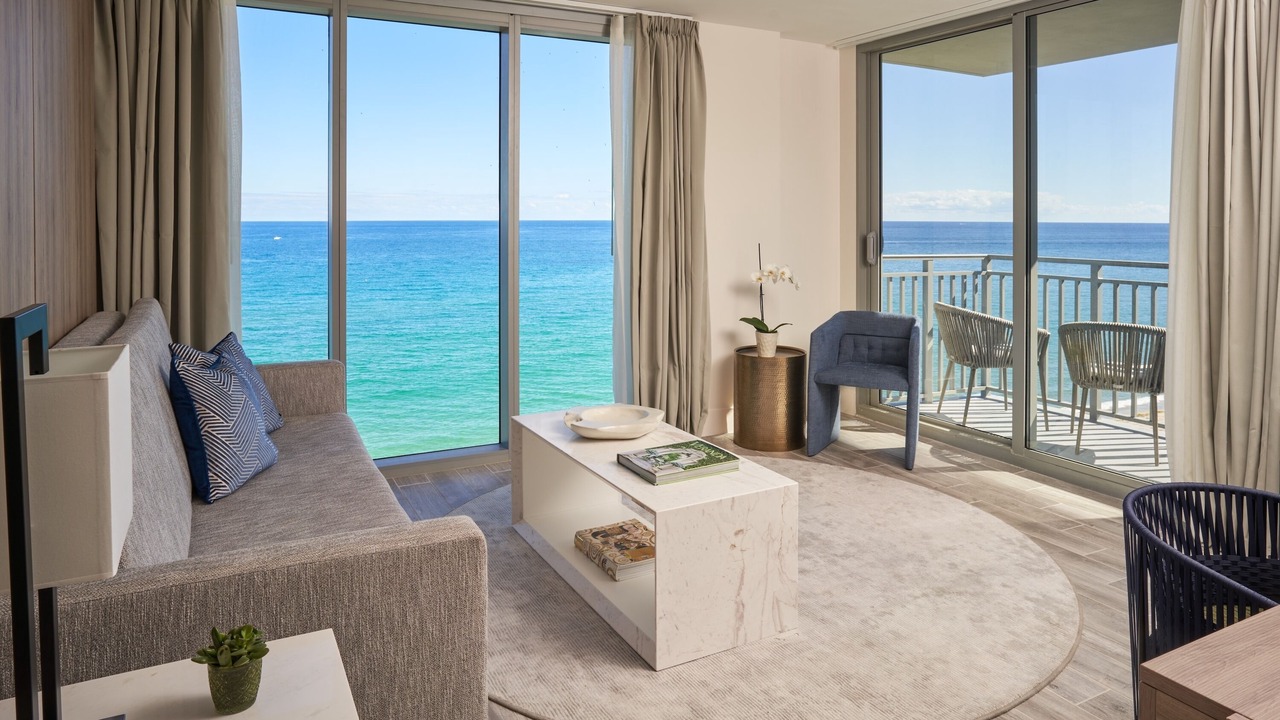 Photo of Livingroom in Hillsboro Beach