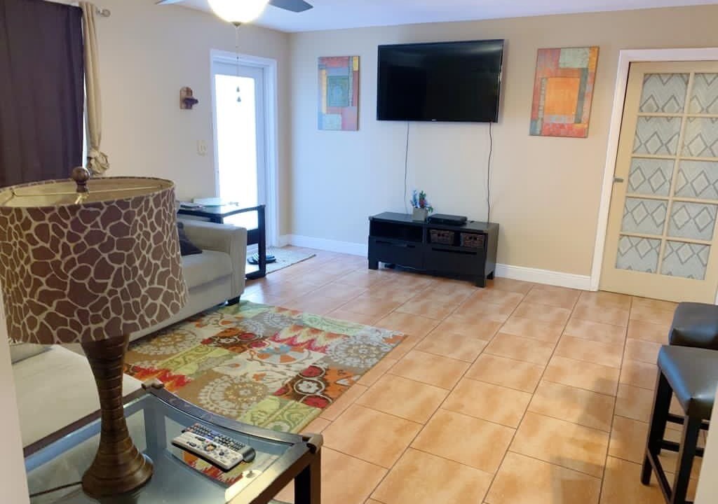 Photo of Livingroom in North Central Hollywood