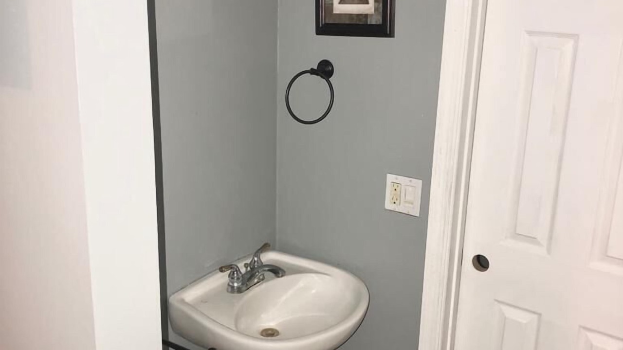 Photo of Bathroom in North Central Hollywood
