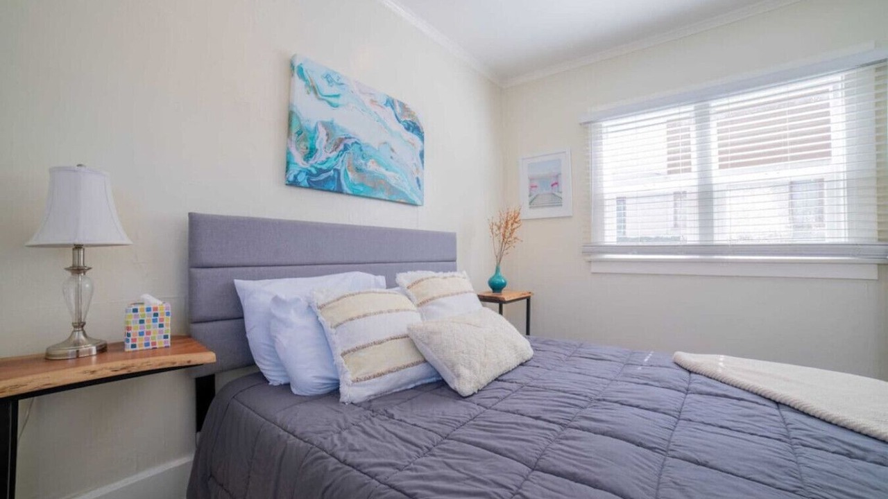 Photo of Bedroom in The Strand