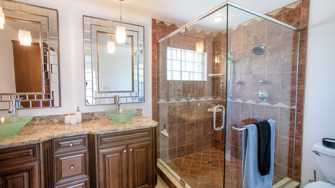 Photo of Bathroom in Lighthouse Point