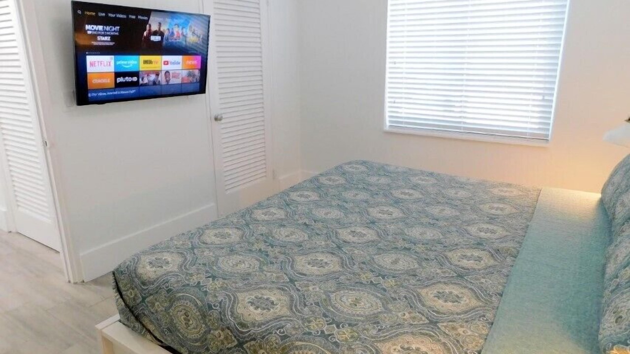 Photo of Bedroom in Hollywood