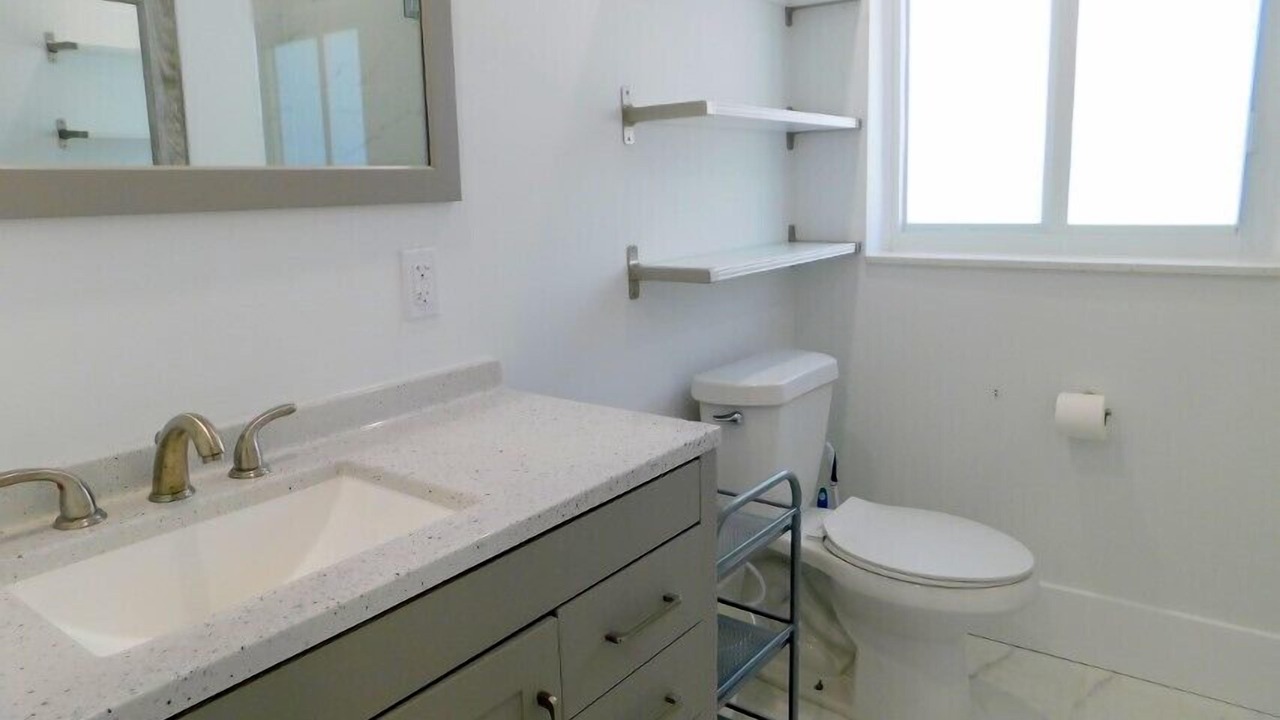 Photo of Bathroom in Hollywood