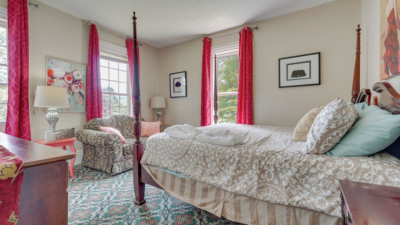 Photo of Bedroom in Ellicottville