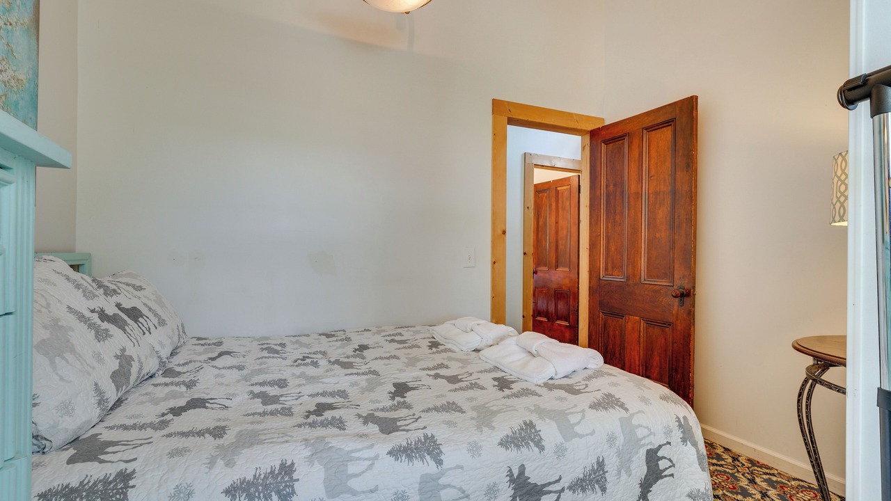 Photo of Bedroom in Ellicottville