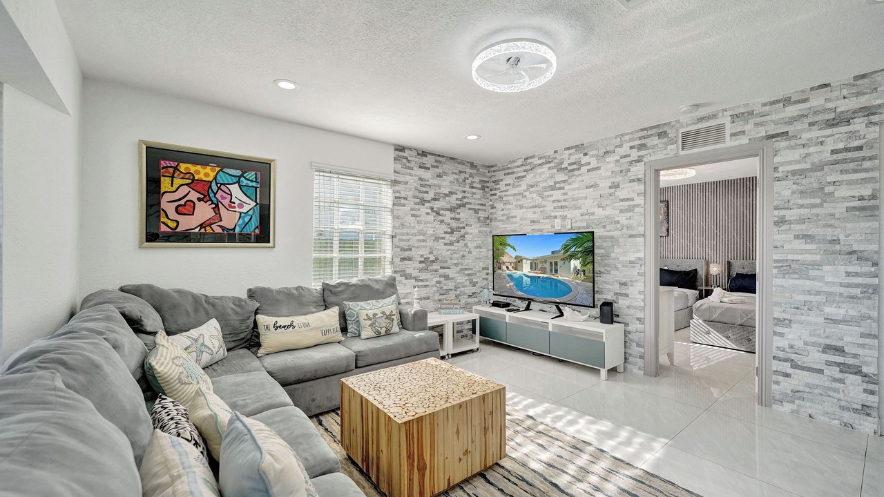 Photo of Livingroom in Dania Beach
