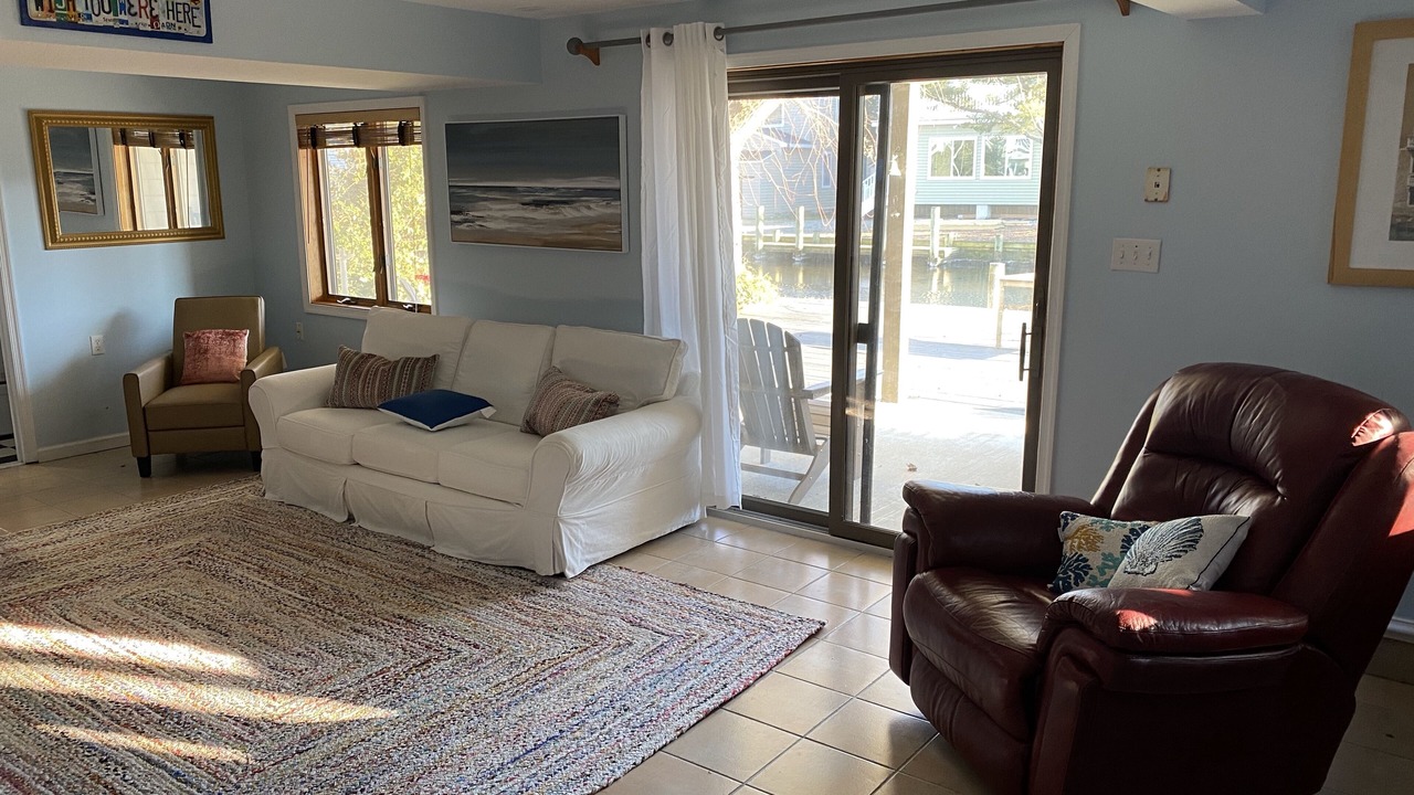 Photo of Livingroom in Sandpiper Pines