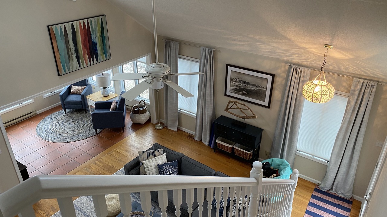 Photo of Livingroom in Sandpiper Pines