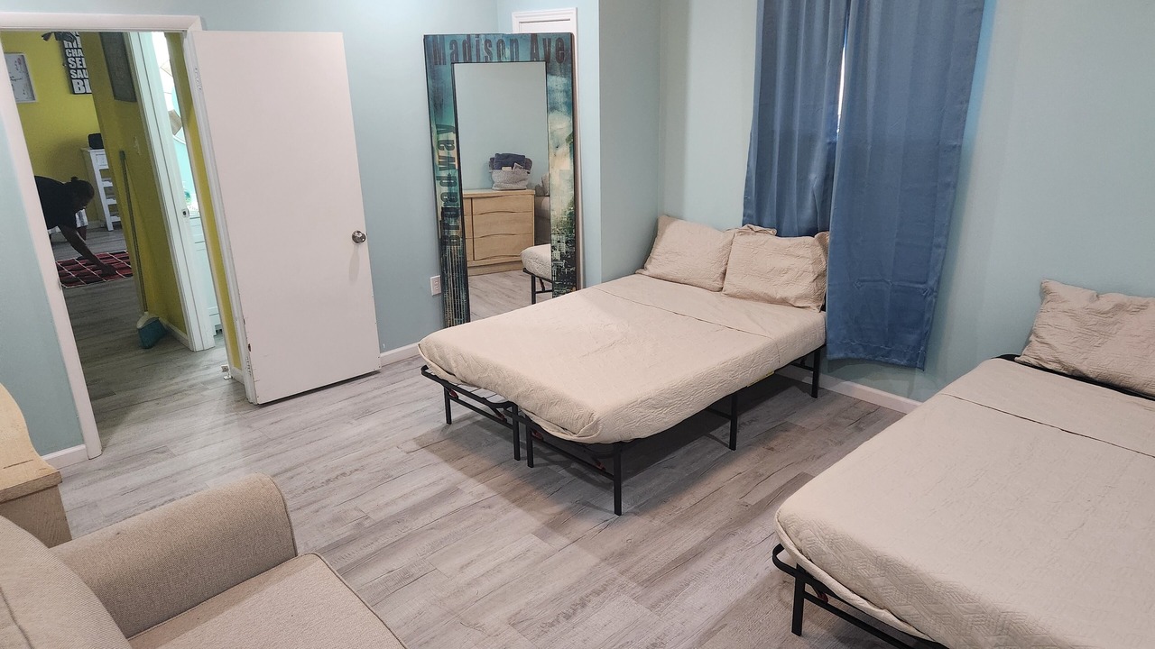 Photo of Bedroom in Barstow