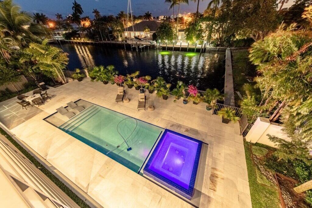 Photo of Outdoor in Coral Ridge