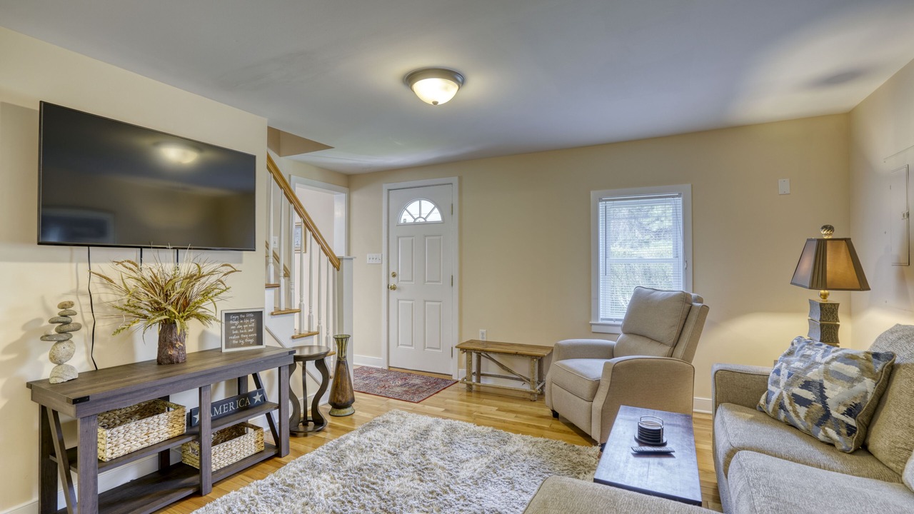 Photo of Livingroom in St. Michaels