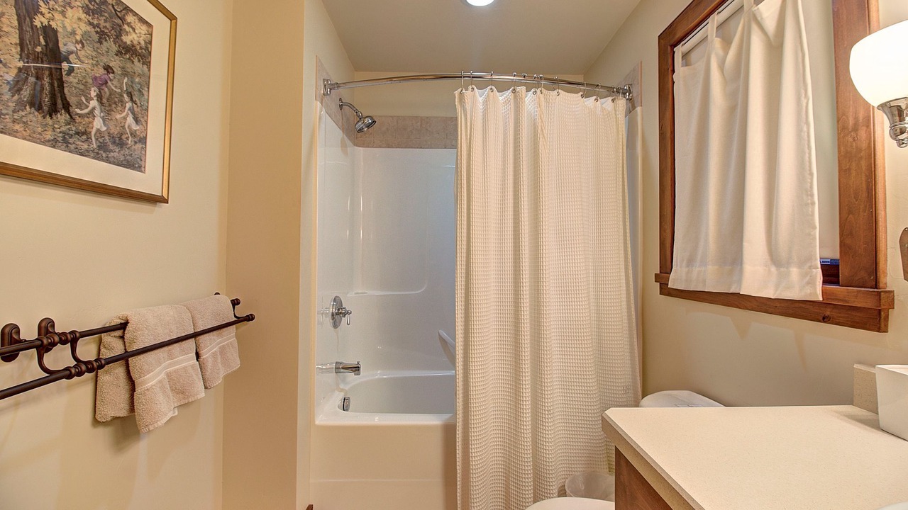 Photo of Bathroom in Northwest Montana - Glacier National Park