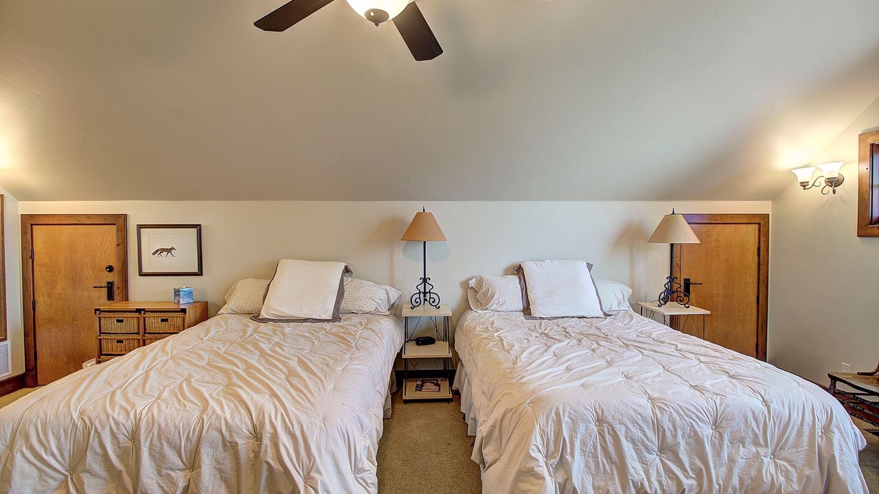 Photo of Bedroom in Northwest Montana - Glacier National Park