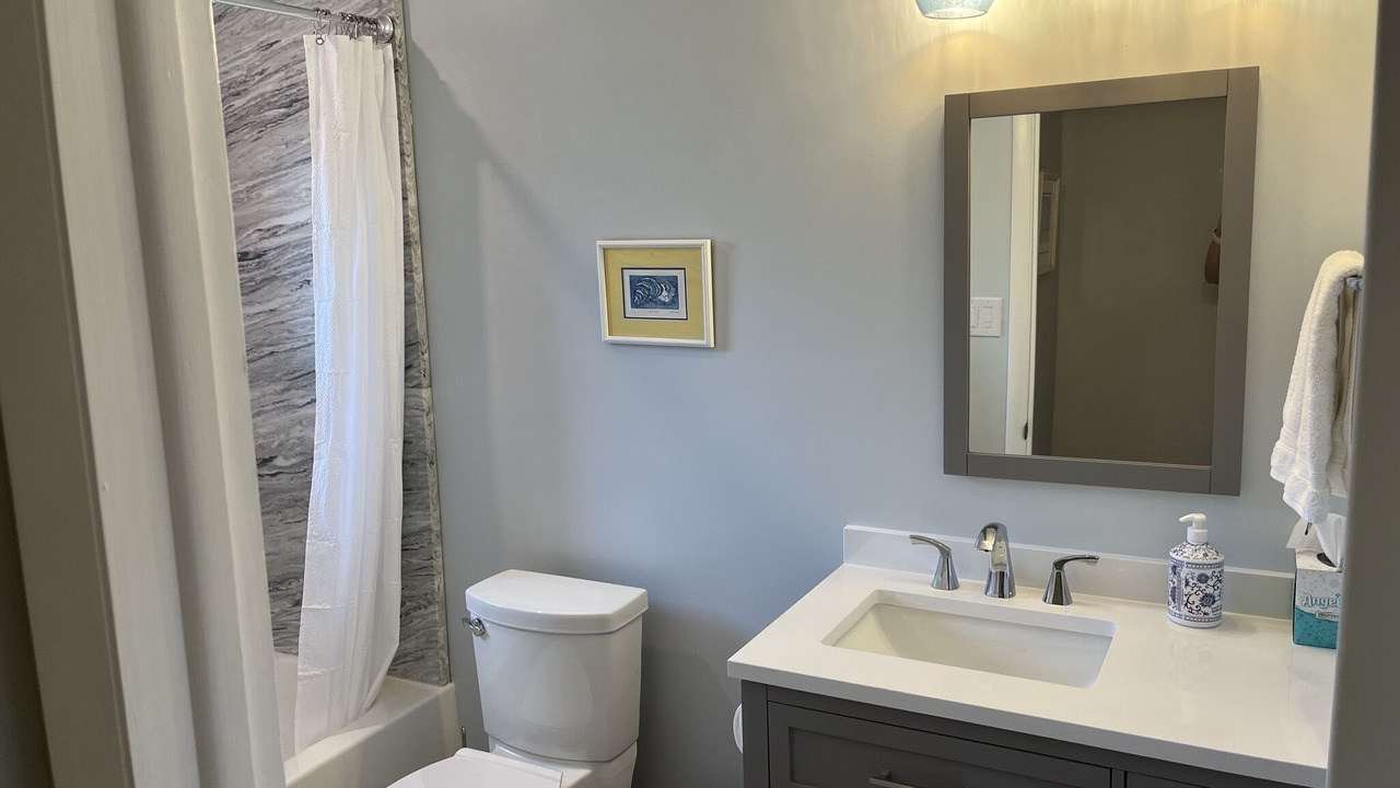 Photo of Bathroom in Valley Lee