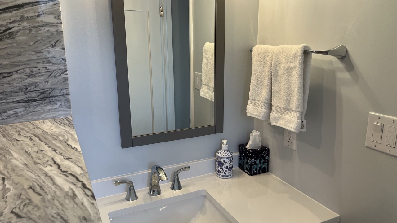 Photo of Bathroom in Valley Lee