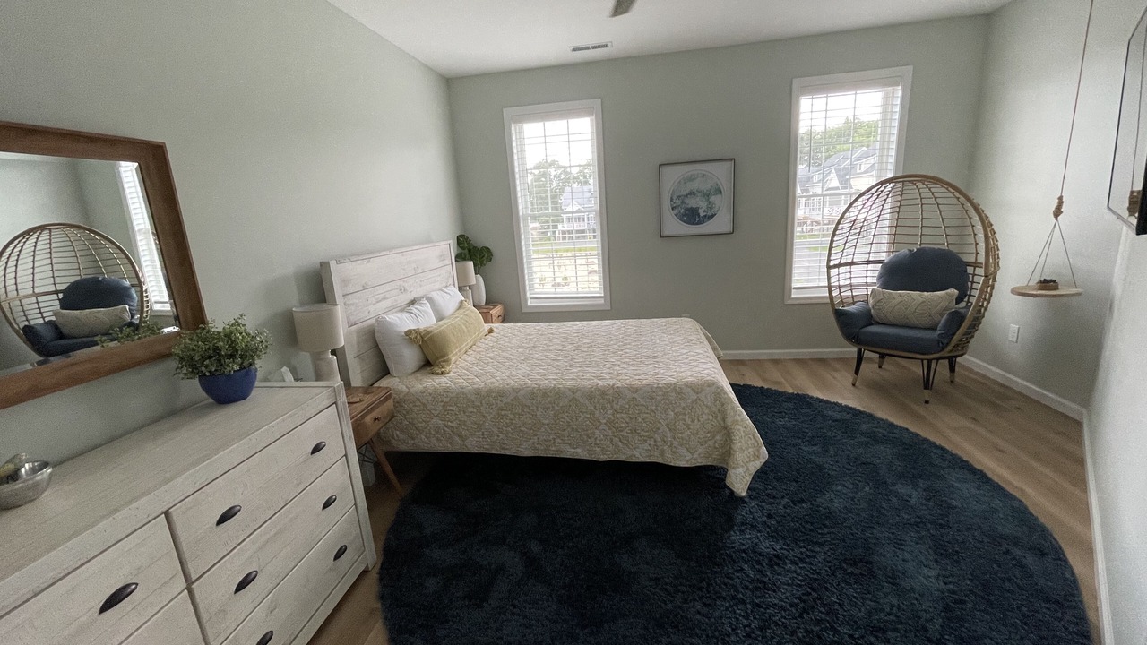 Photo of Bedroom in Cedar Neck