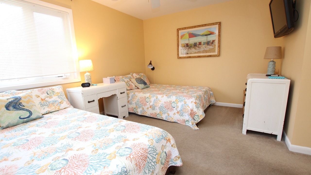 Photo of Bedroom in Country Club Estates