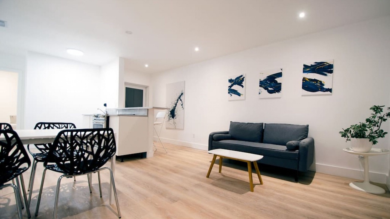 Photo of Livingroom in Eastern Shores