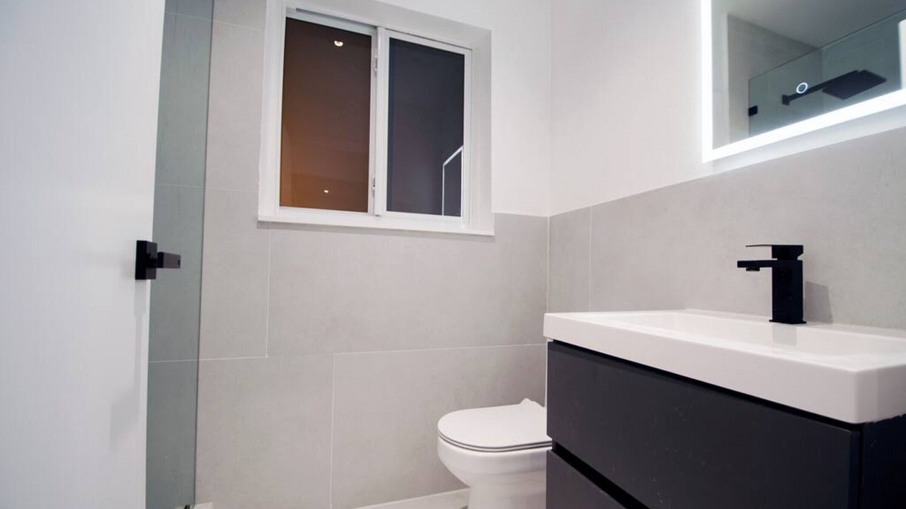 Photo of Bathroom in Eastern Shores