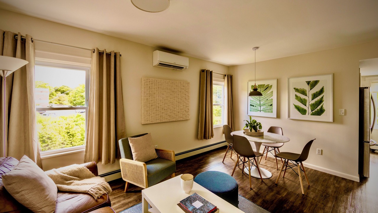 Photo of Livingroom in Beacon