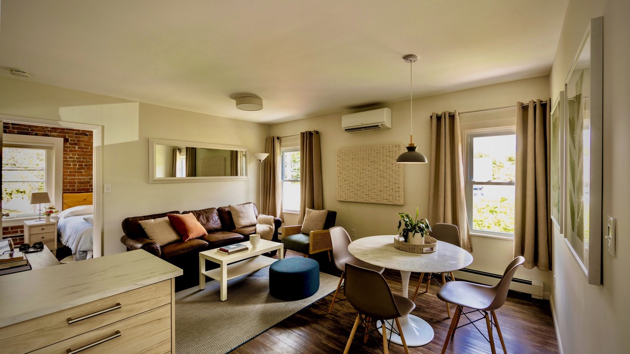 Photo of Livingroom in Beacon