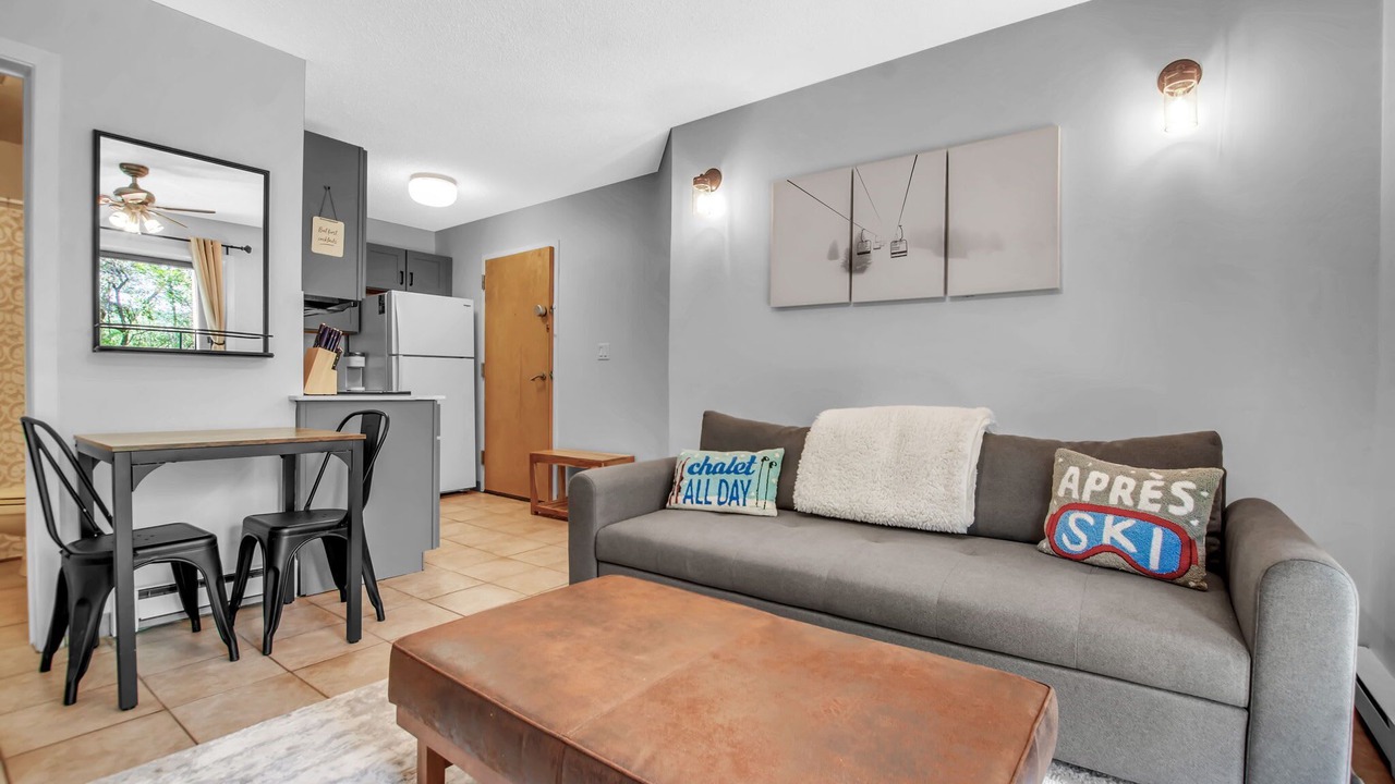 Photo of Livingroom in Great Valley