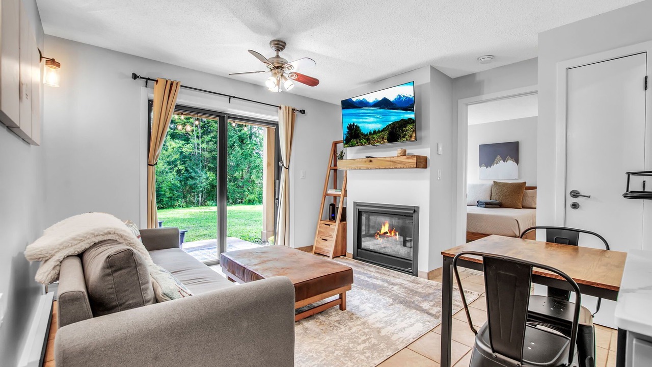 Photo of Livingroom in Great Valley