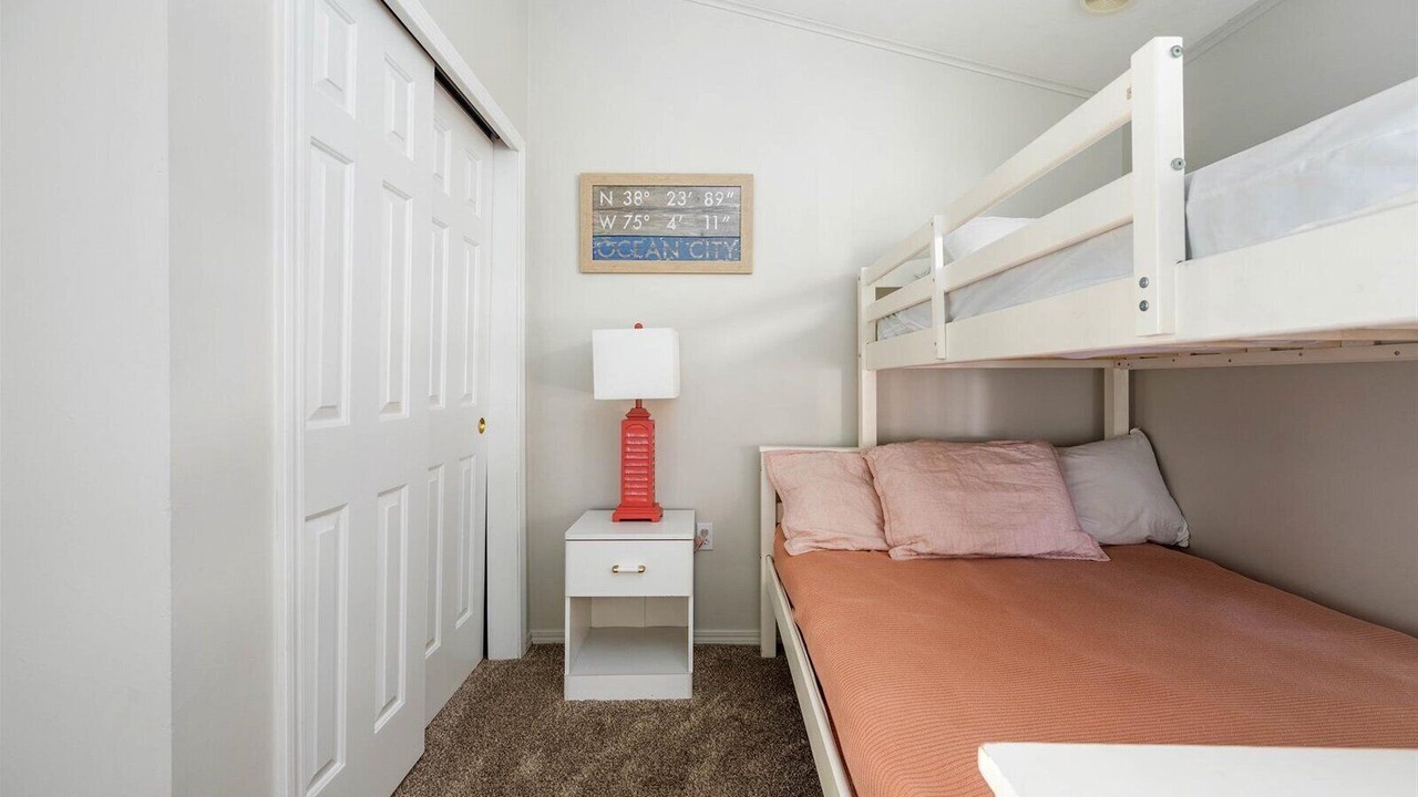 Photo of Bedroom in Assateague Pointe