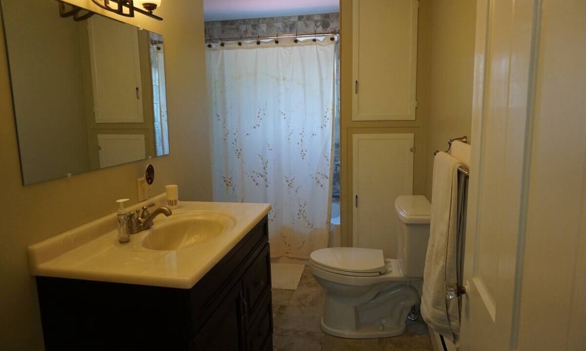 Photo of Bathroom in Rock Hall