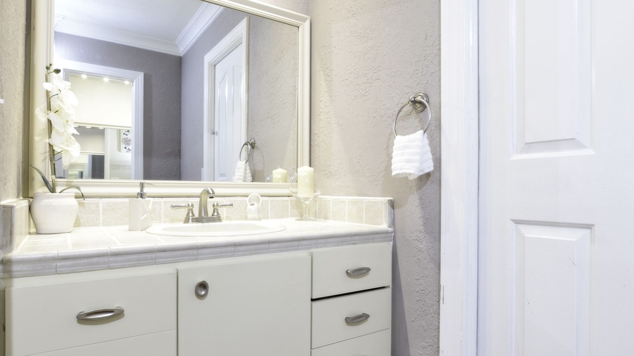 Photo of Bathroom in Cooper City
