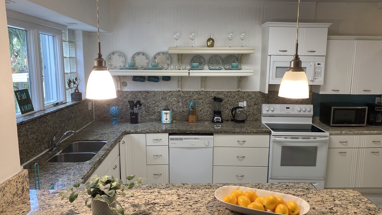 Photo of Kitchen in Hollywood Lakes