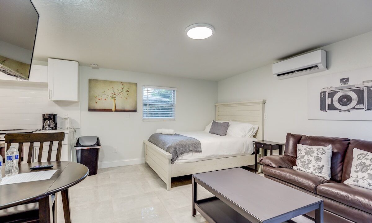 Photo of Bedroom in River Oaks
