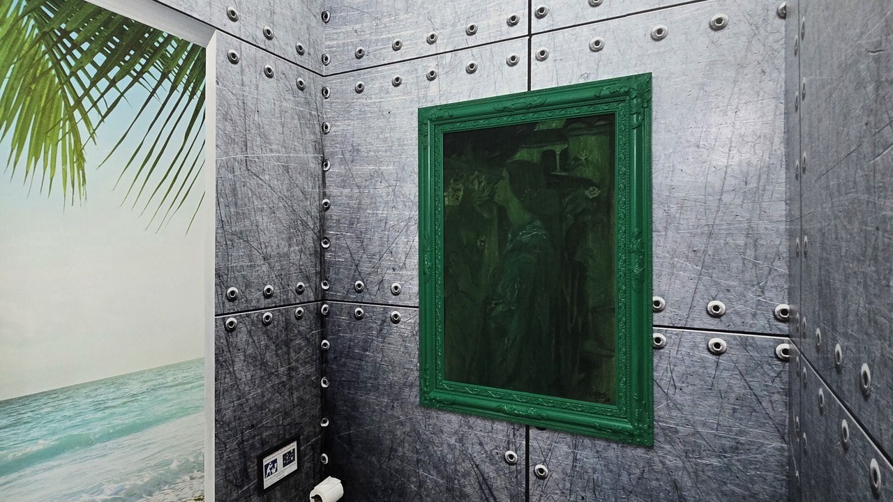 Photo of Bathroom in Royal Poinciana
