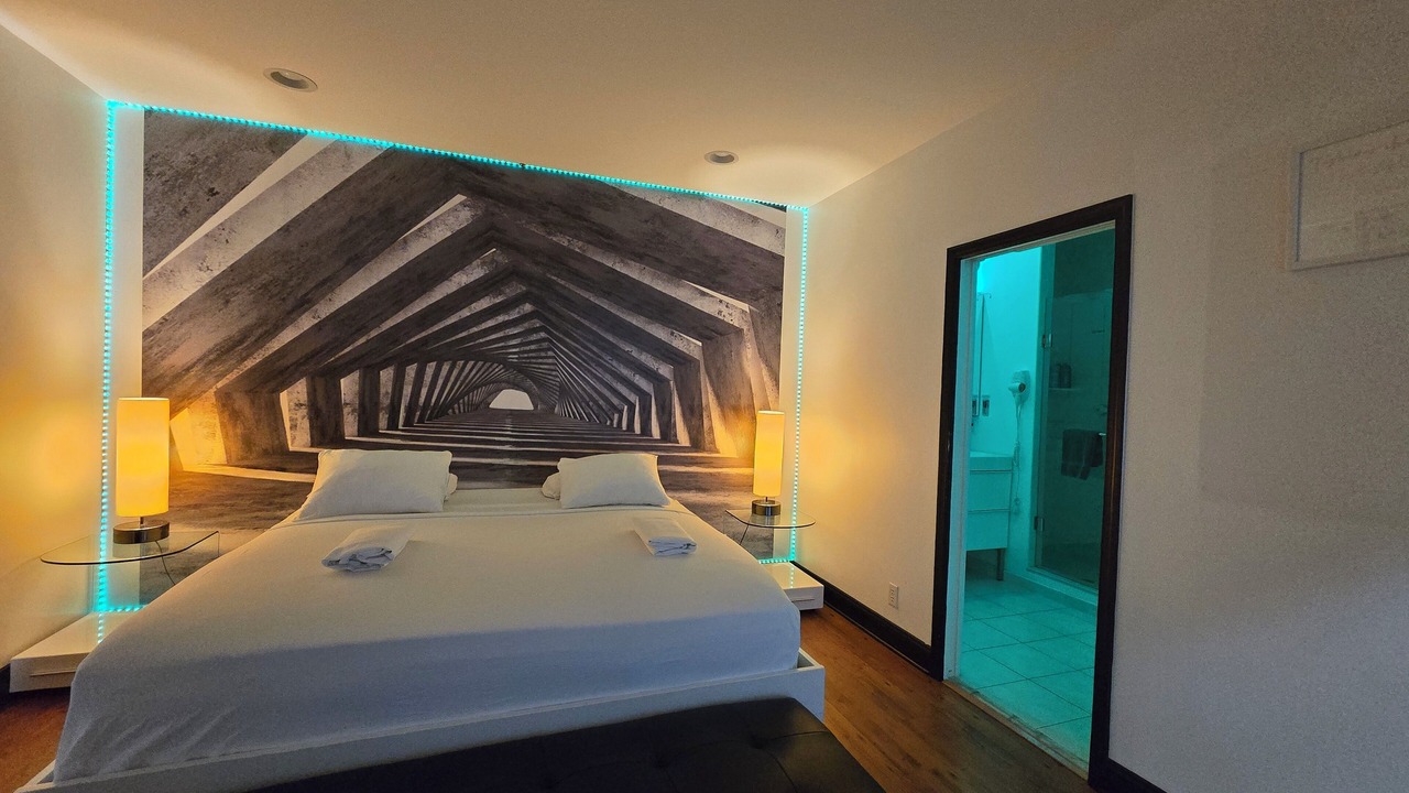 Photo of Bedroom in Royal Poinciana