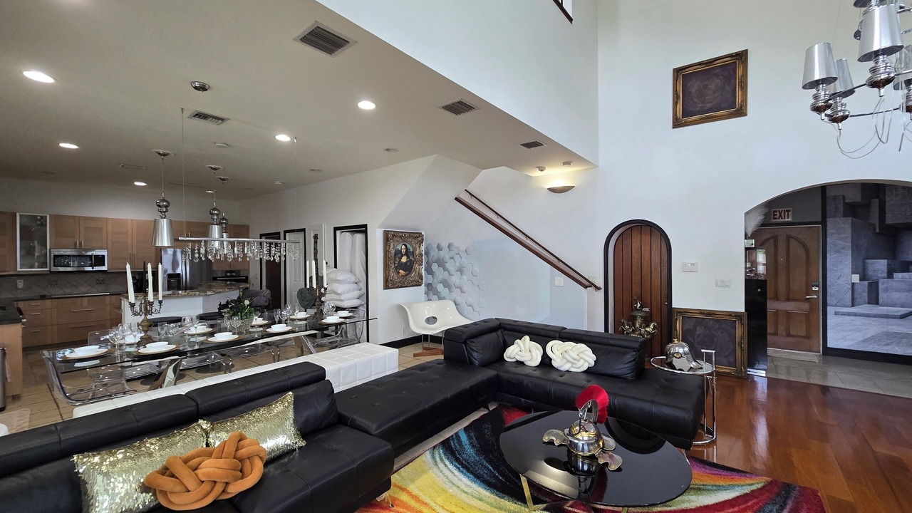 Photo of Livingroom in Royal Poinciana
