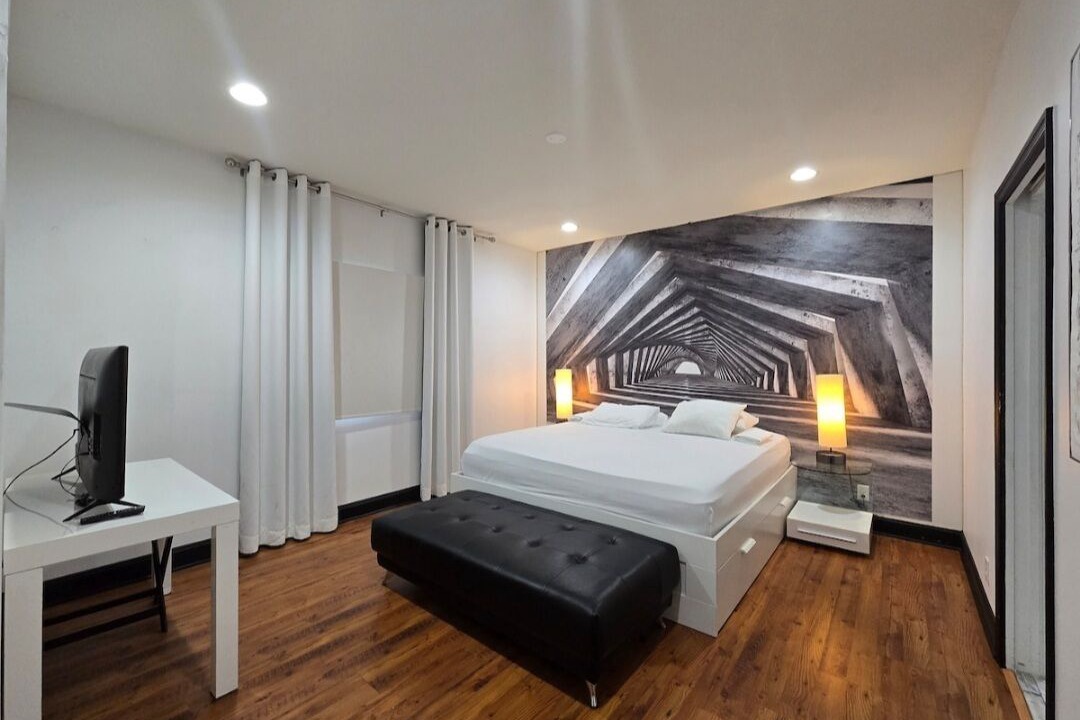 Photo of Bedroom in Royal Poinciana