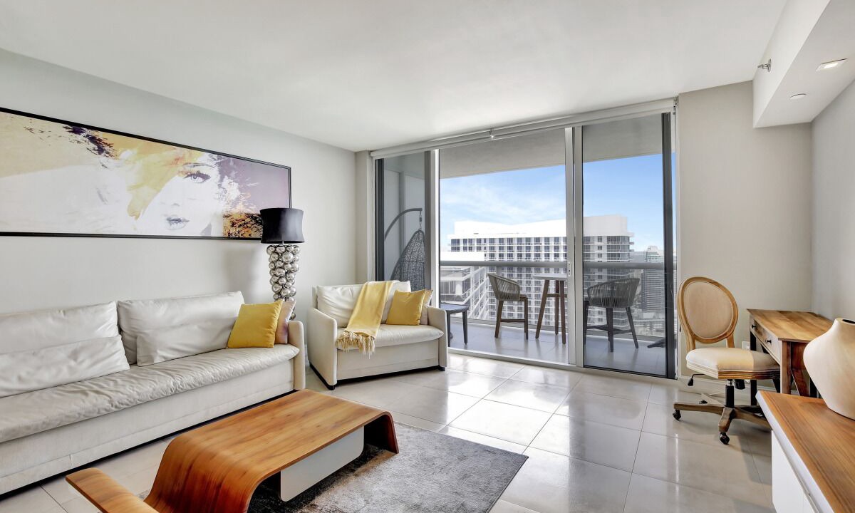 Photo of Livingroom in Hallandale Beach