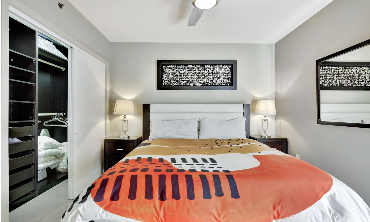 Photo of Bedroom in Hallandale Beach