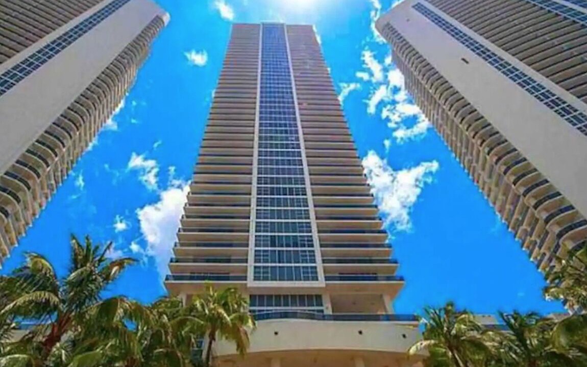 Photo of Outdoor in Hallandale Beach